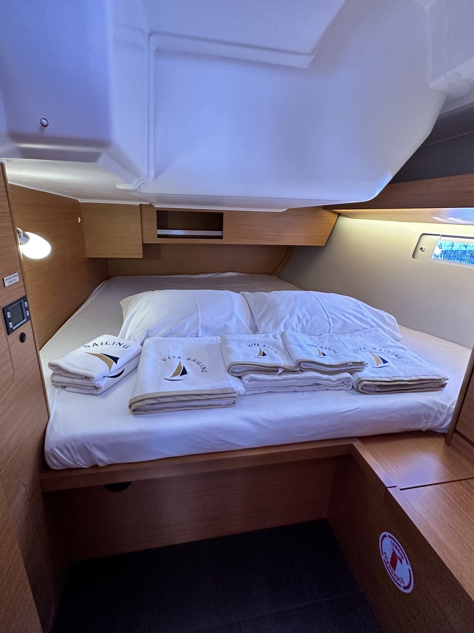 Dufour 430 — photo 20