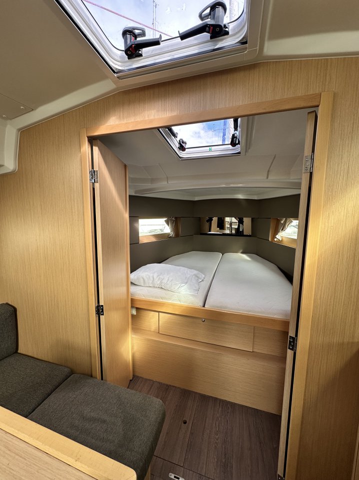 Oceanis 38.1 — photo 10