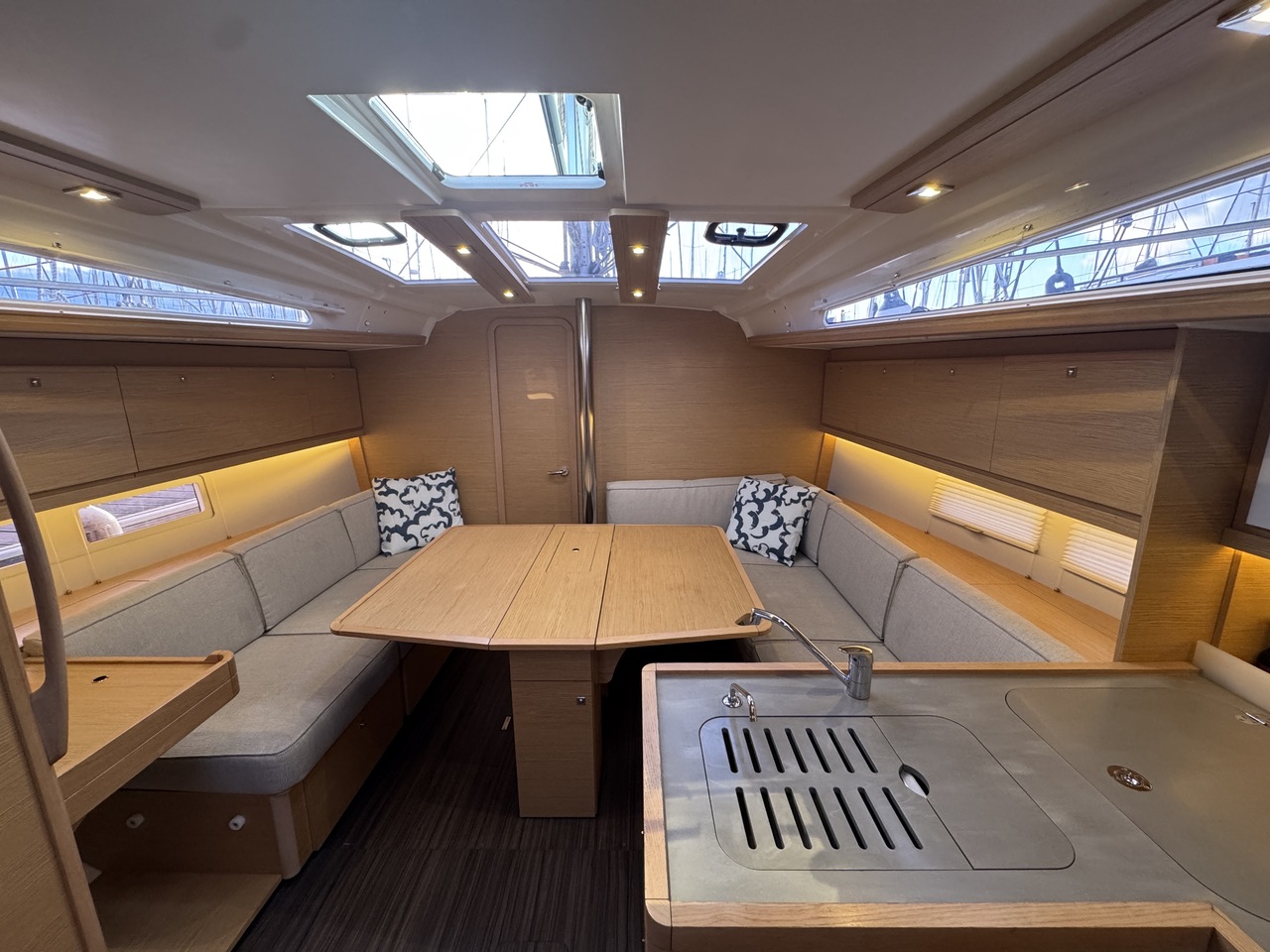 Dufour 390 — photo 14