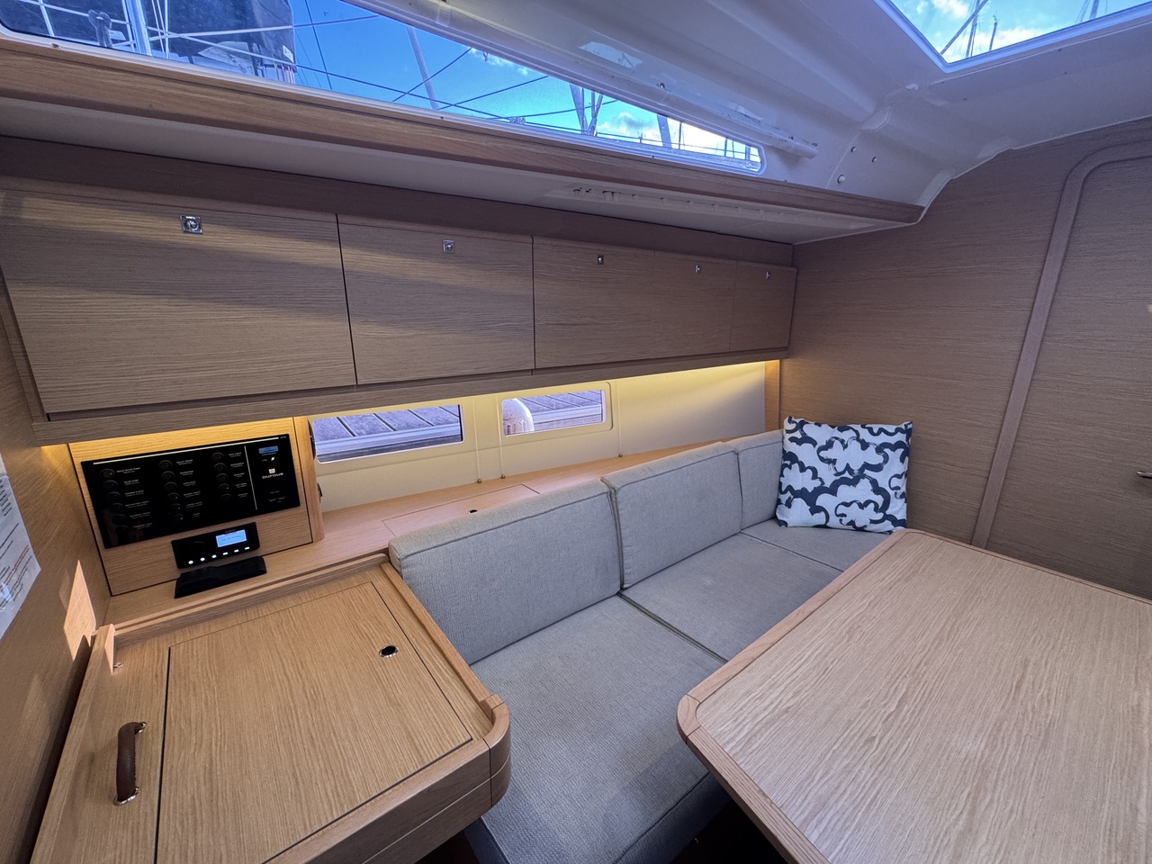 Dufour 390 — photo 16