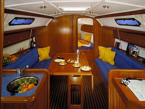 Bavaria 32 — photo 4