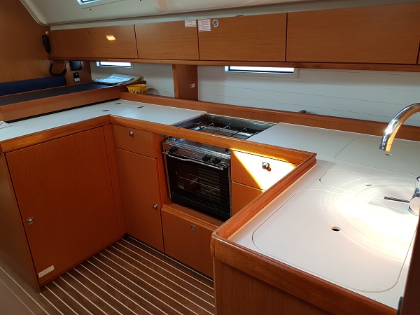 Bavaria Cruiser 51 — photo 8