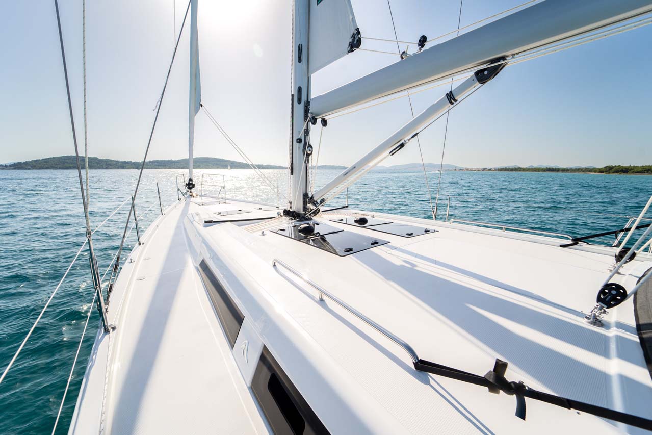 Hanse 508 - 4 + 1 cab. — photo 13