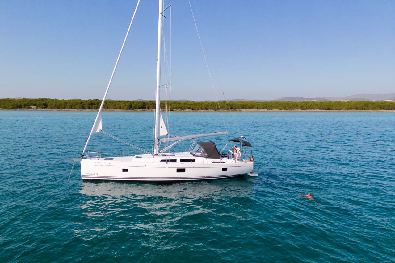 Hanse 508 - 4 + 1 cab. — photo 15