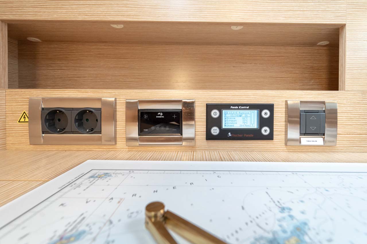 Hanse 508 - 4 + 1 cab. — photo 27