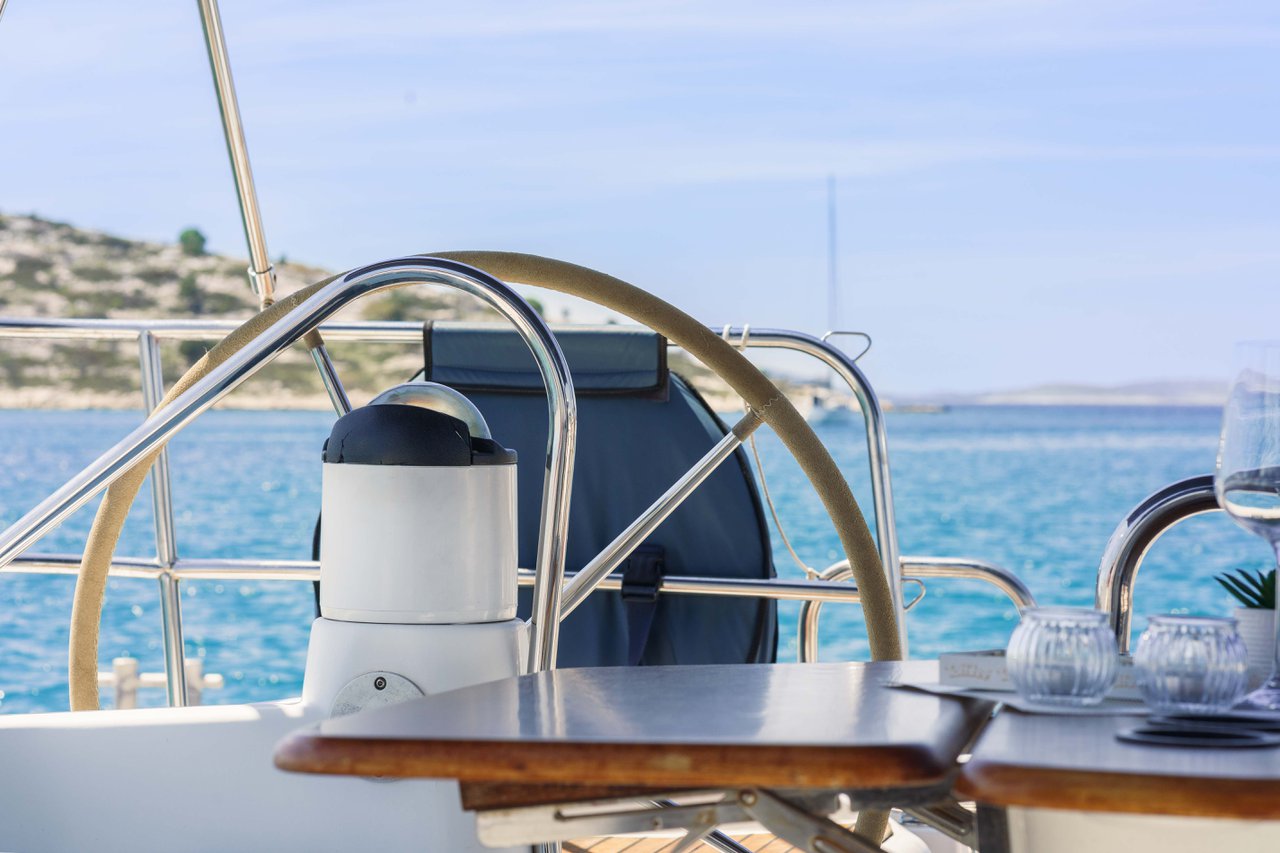 Sun Odyssey 42i — photo 16