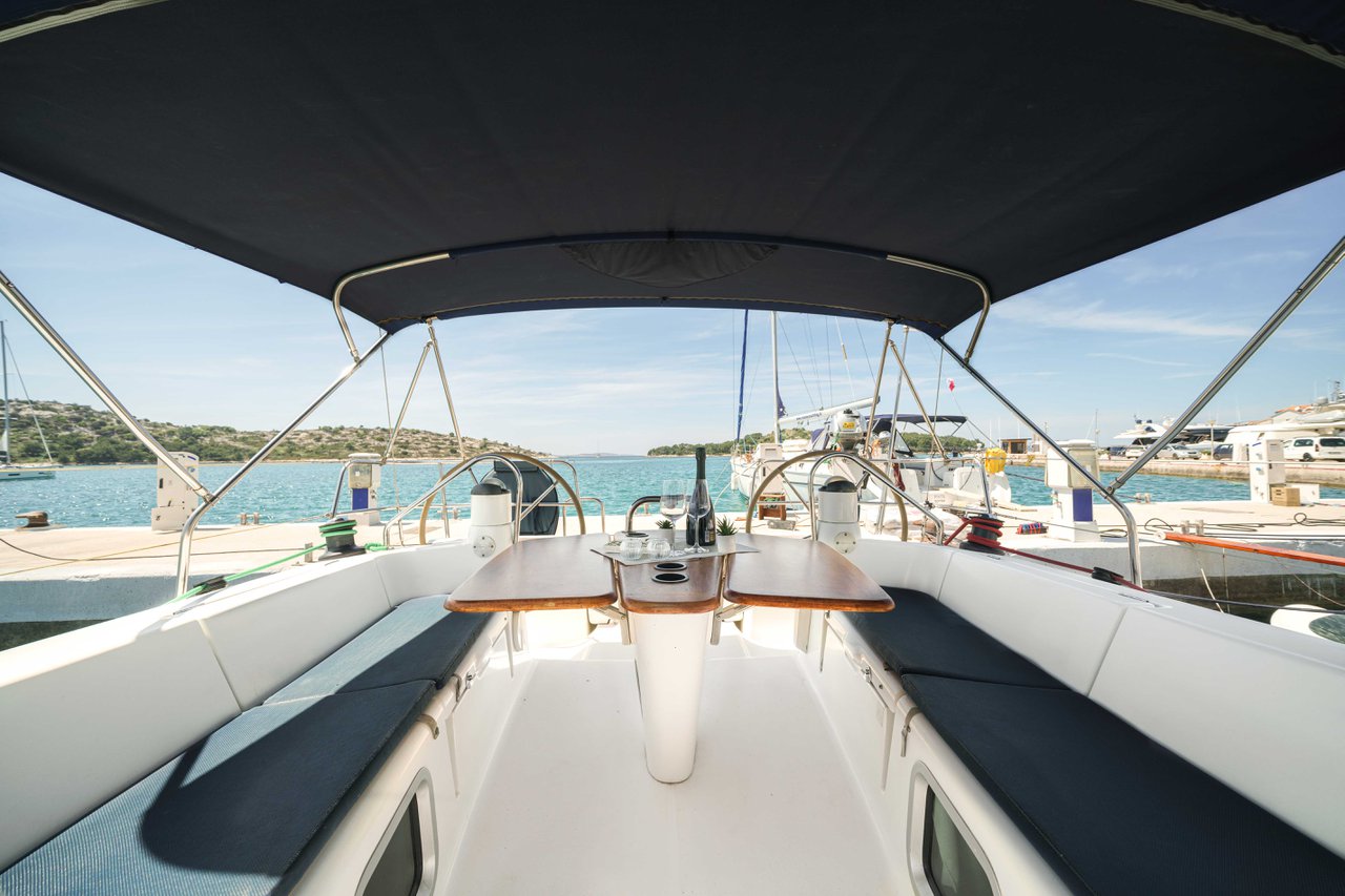 Sun Odyssey 42i — photo 20