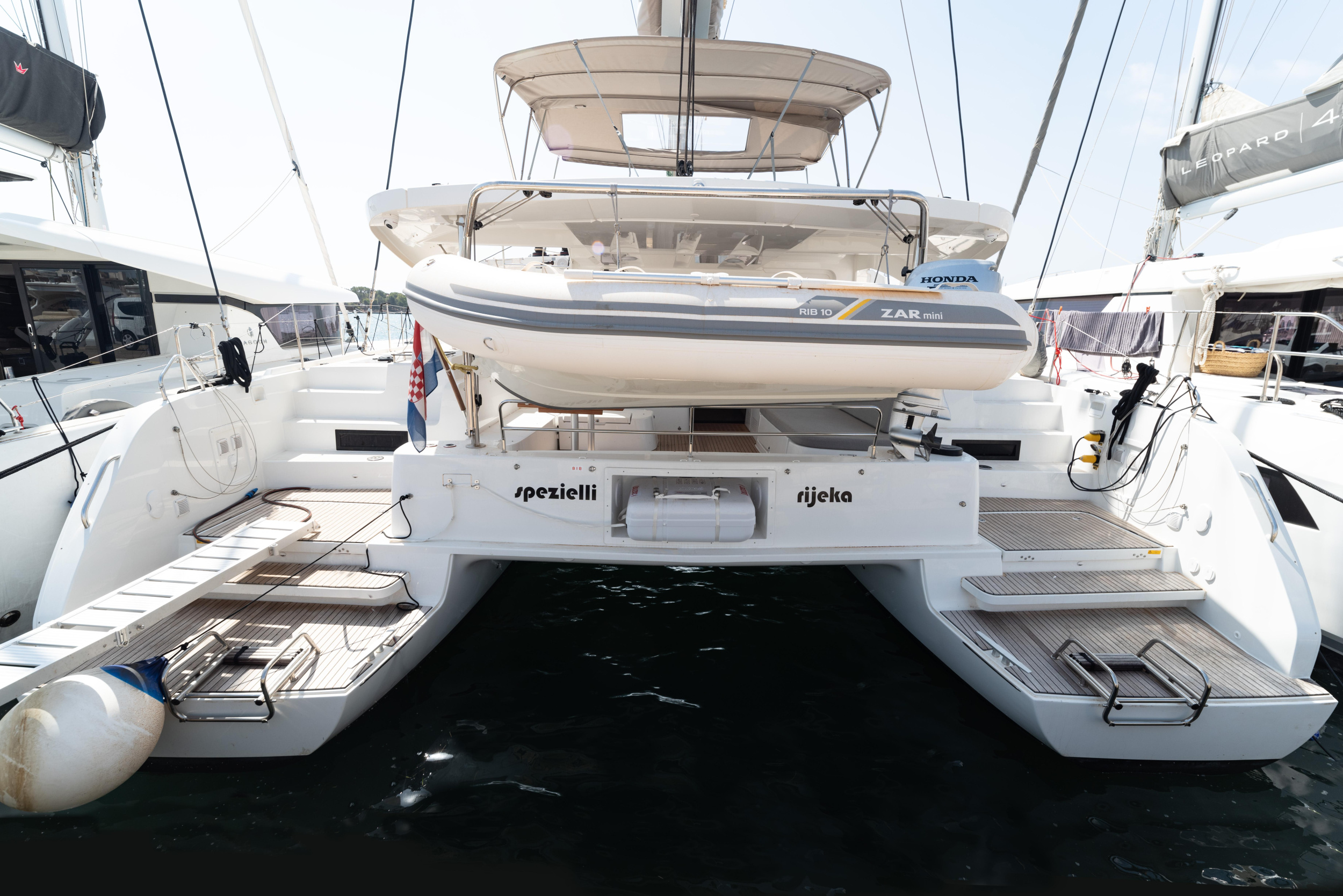 Lagoon 46 - 4 + 2 cab. — photo 4