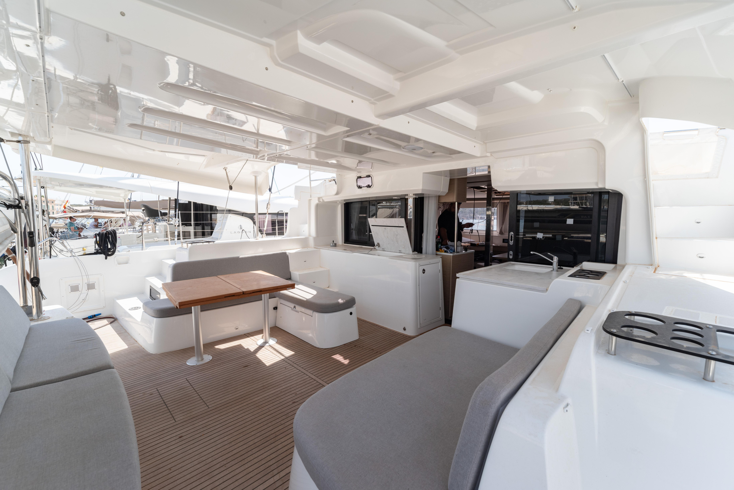 Lagoon 46 - 4 + 2 cab. — photo 9