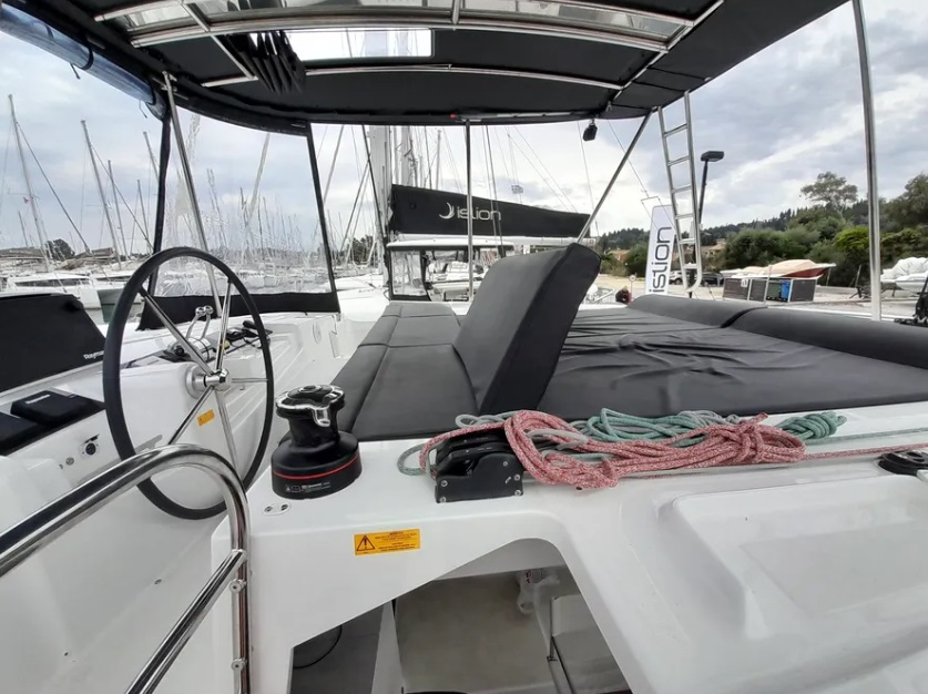 Lagoon 46 - 4 + 2 cab. — photo 6