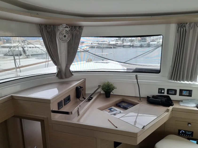 Lagoon 46 - 4 + 2 cab. — photo 7