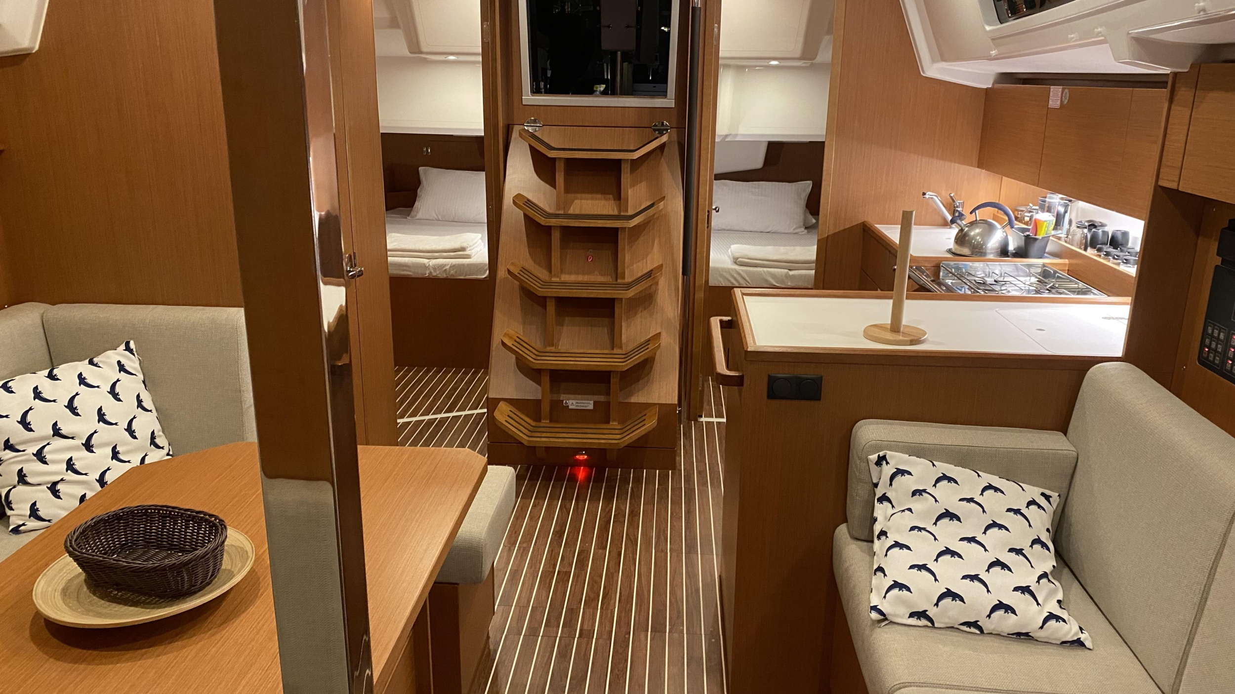 Bavaria C38 — photo 4