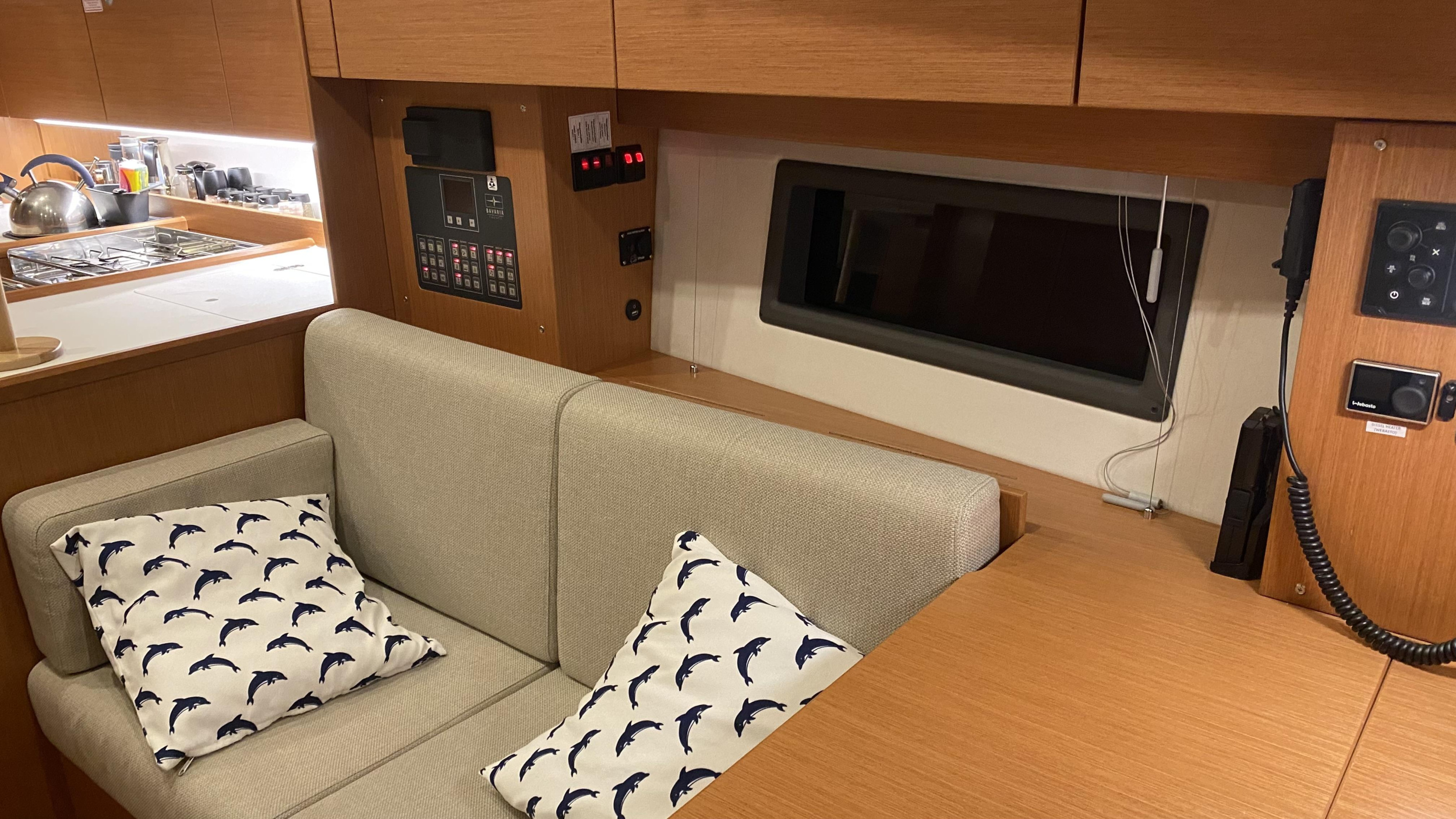 Bavaria C38 — photo 5