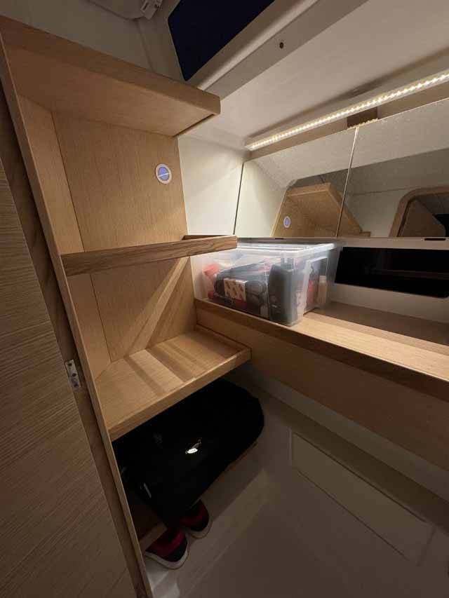 Dufour 41 - 3 cab. — photo 19