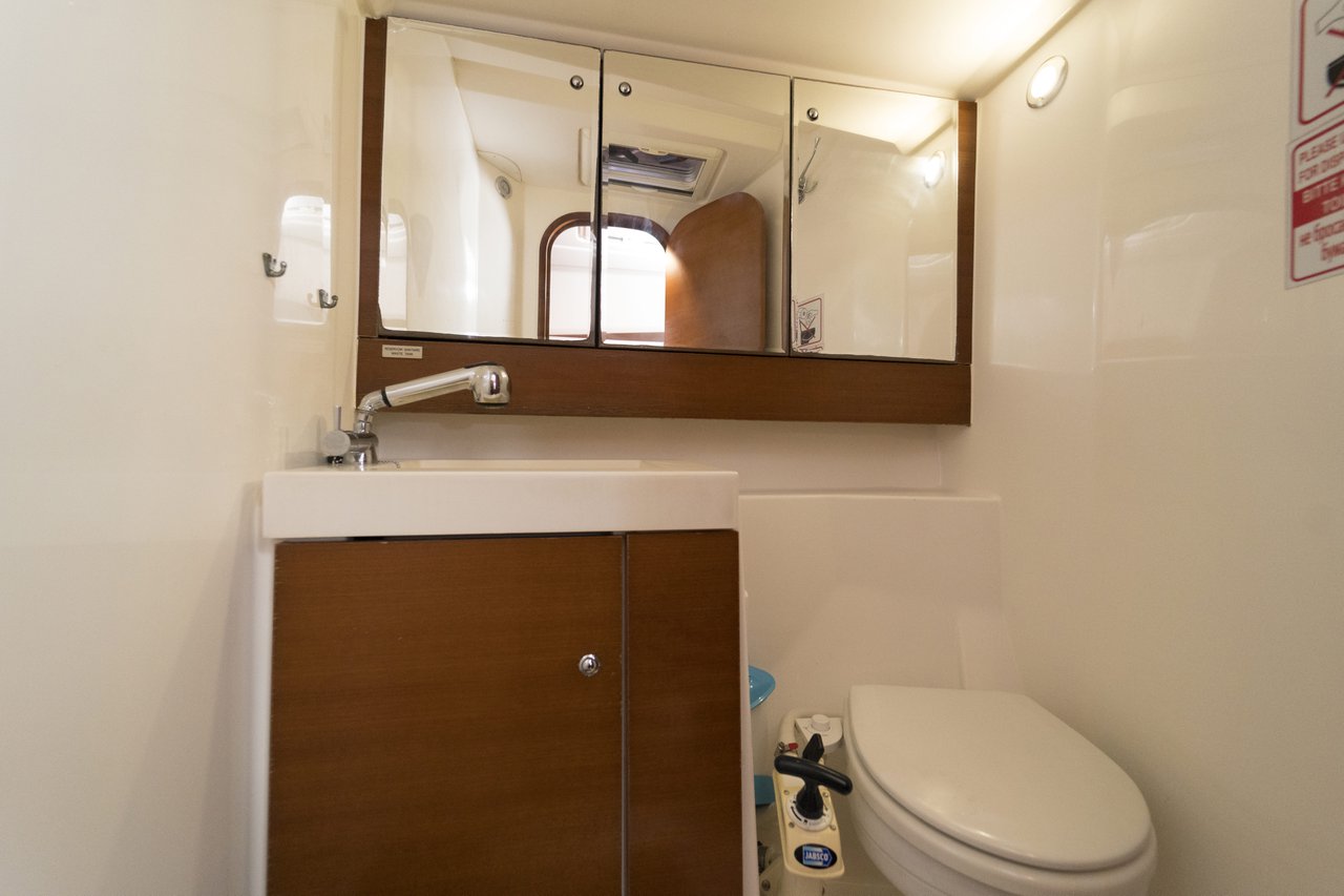 Dufour 405 GL — photo 17