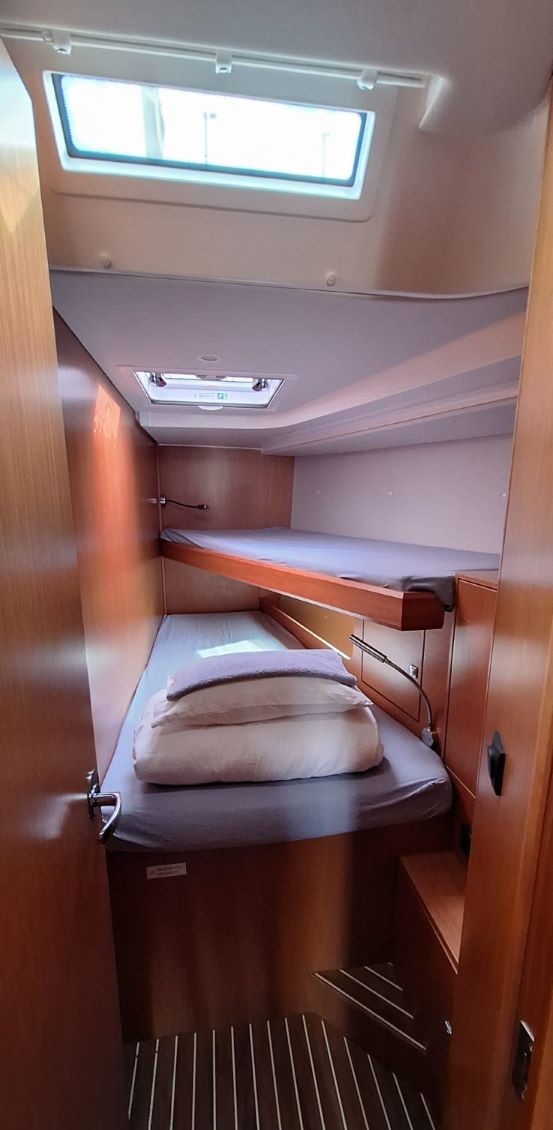 Bavaria C45 - 4 cab. — photo 10