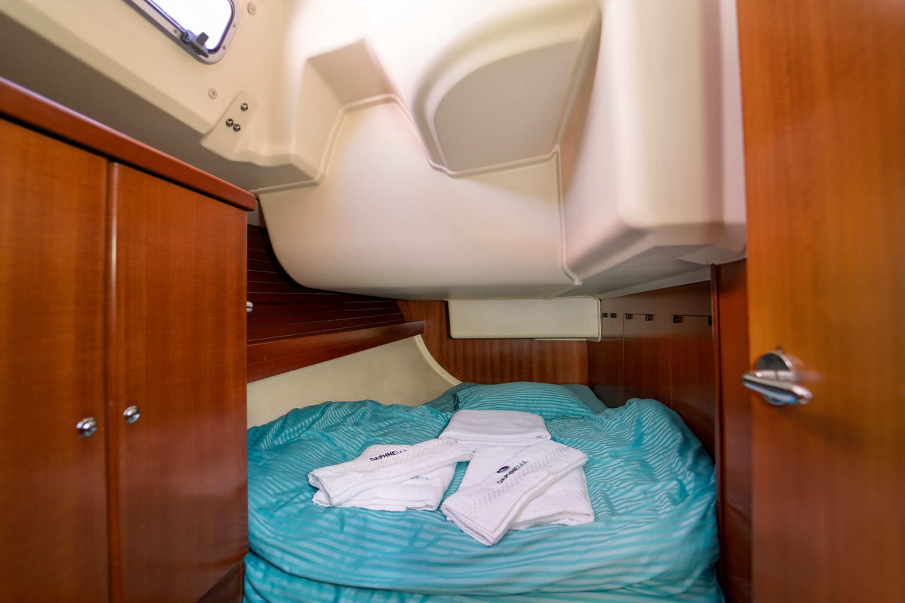 Dufour 425 GL — photo 10