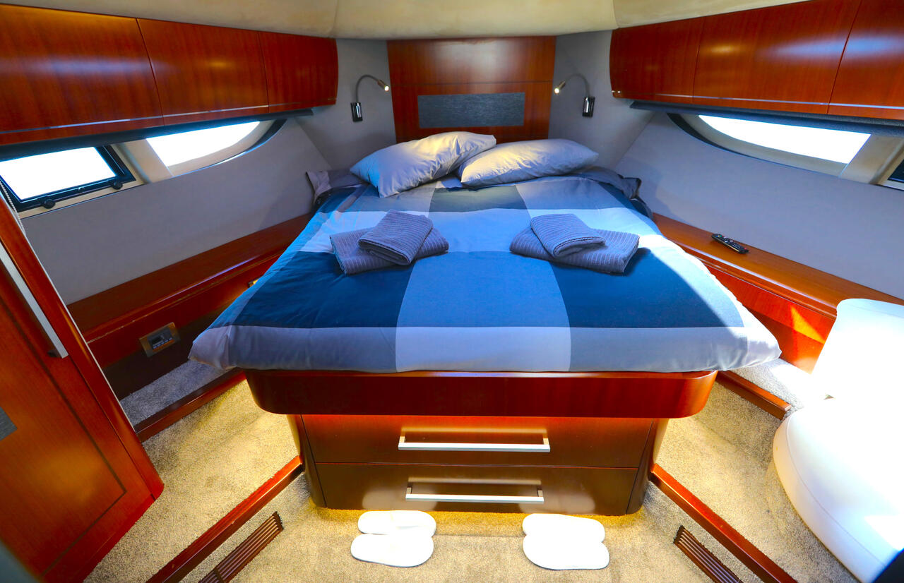 Galeon 640 Fly — photo 9