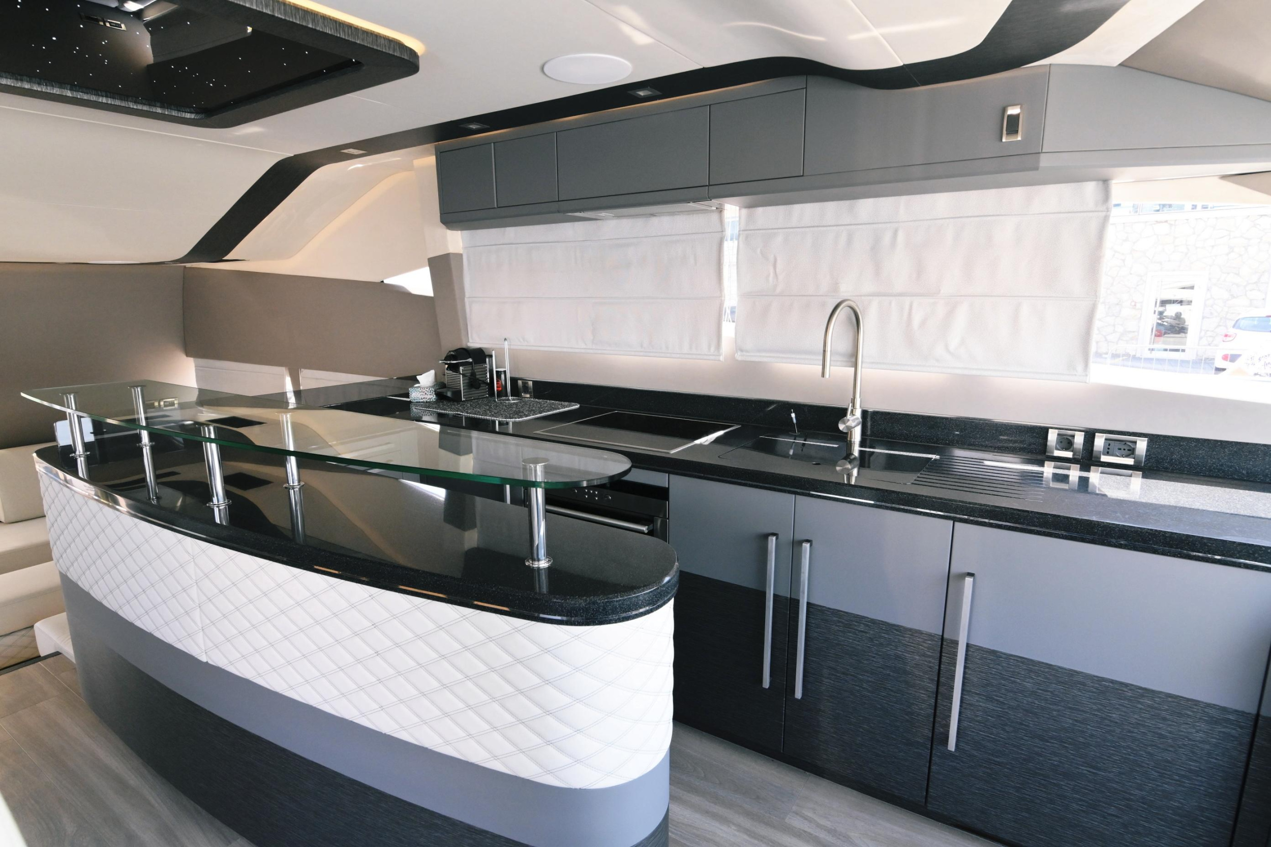 Galeon 640 Fly — photo 11