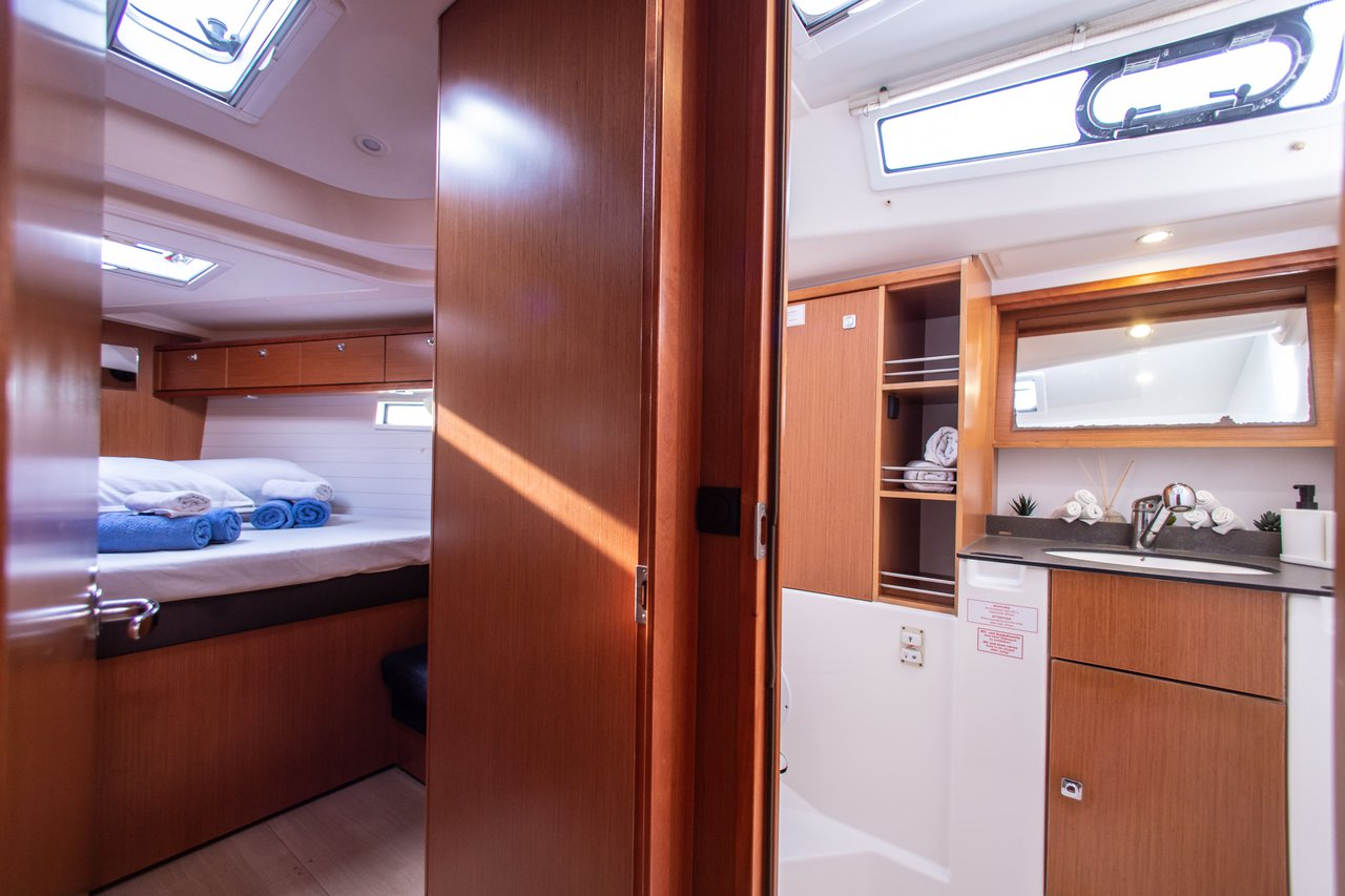 Bavaria Cruiser 51 — photo 15