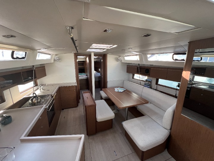Oceanis 46.1 — photo 9