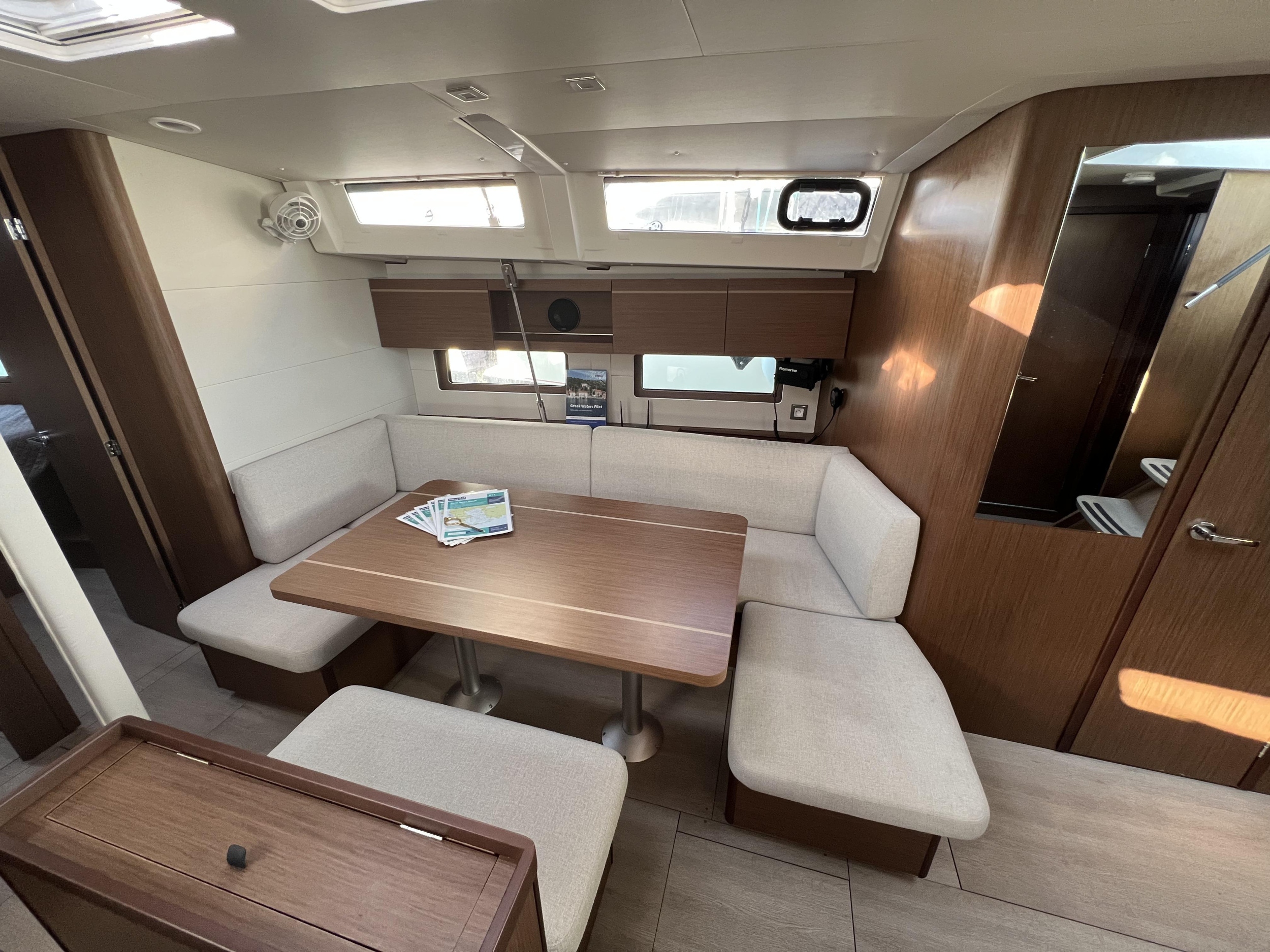 Oceanis 46.1 — photo 10