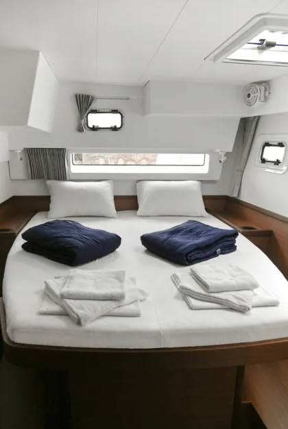 Lagoon 42 - 4 + 2 cab. — photo 7