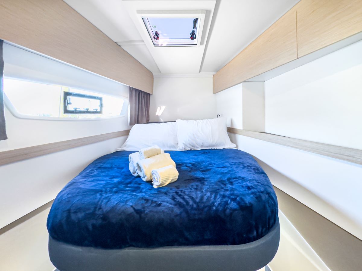 Fountaine Pajot Astrea 42 Maestro — photo 19