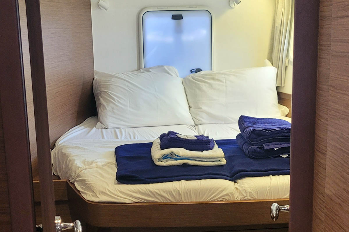Lagoon 42 - 4 + 2 cab. — photo 26