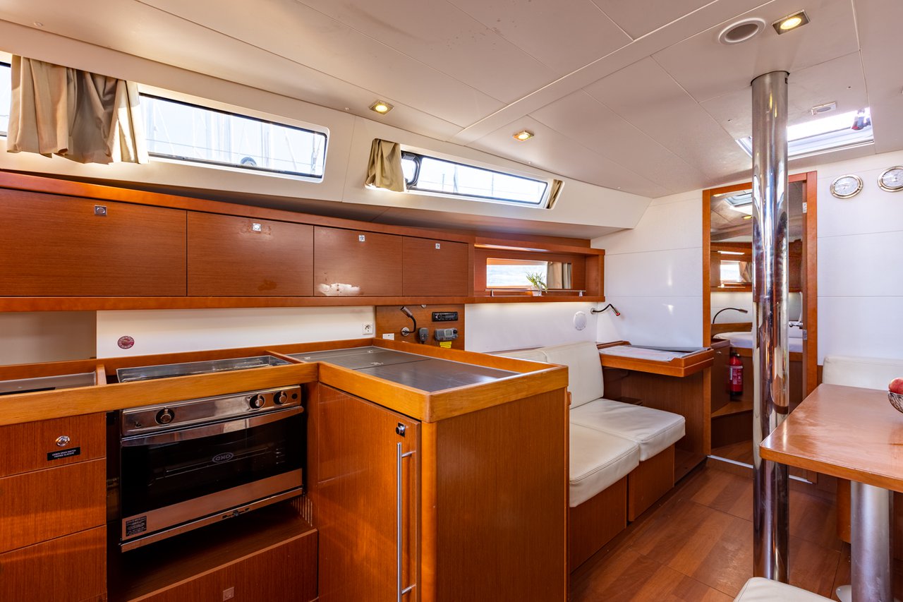 Oceanis 41.1 — photo 9