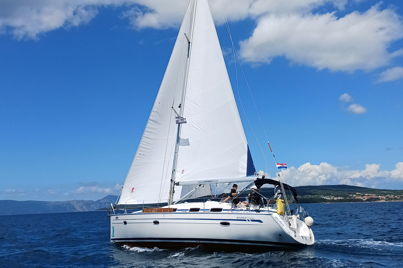 Bavaria 39 Cruiser — photo 1
