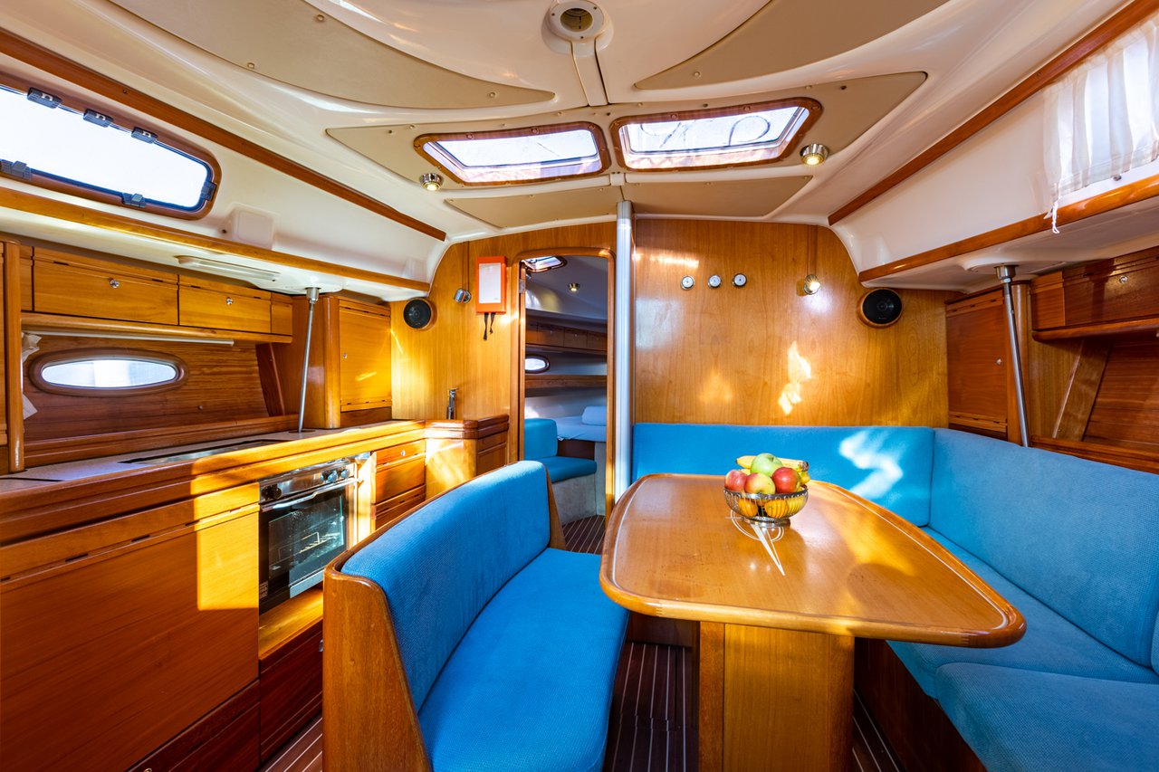 Bavaria 39 Cruiser — photo 5