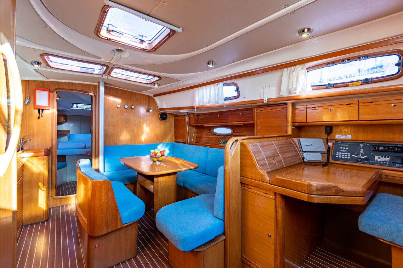 Bavaria 39 Cruiser — photo 6