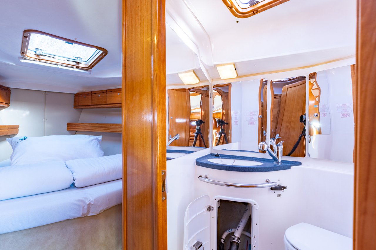 Bavaria 39 Cruiser — photo 13