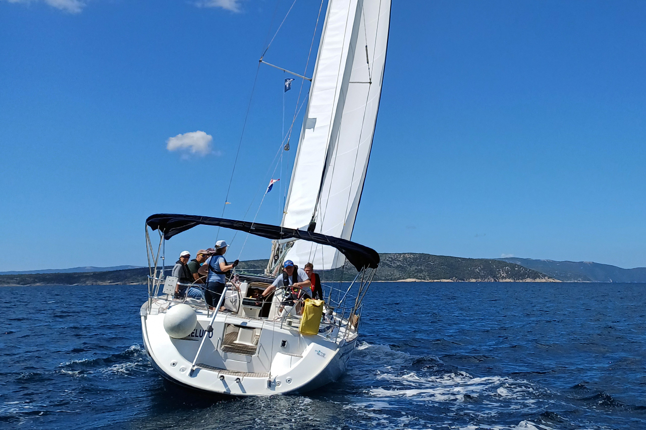 Bavaria 50 Cruiser — photo 3