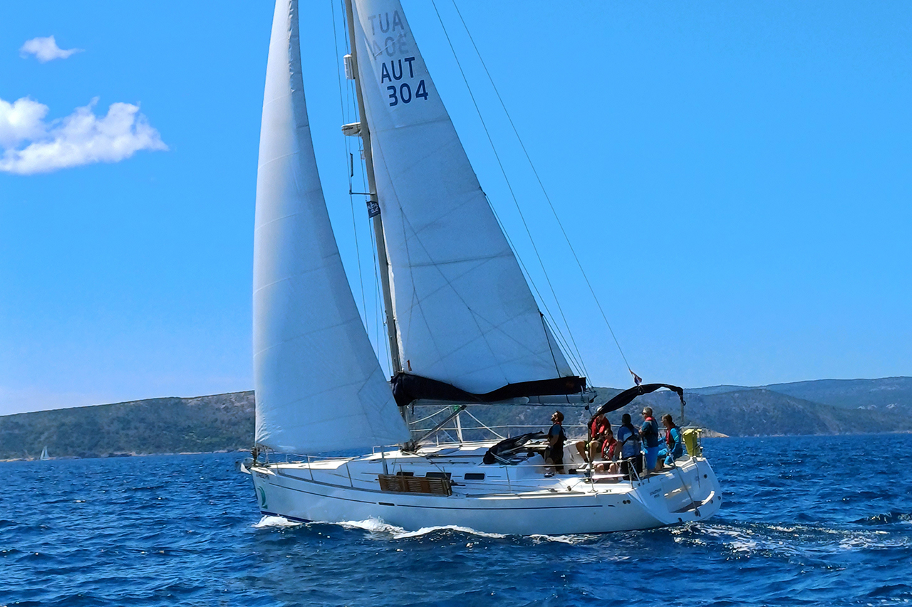 Dufour 44 - 4 cab.* — photo 1