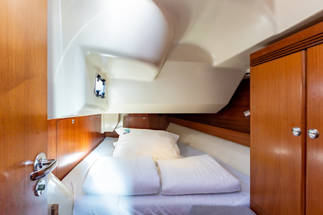 Dufour 44 - 4 cab.* — photo 12