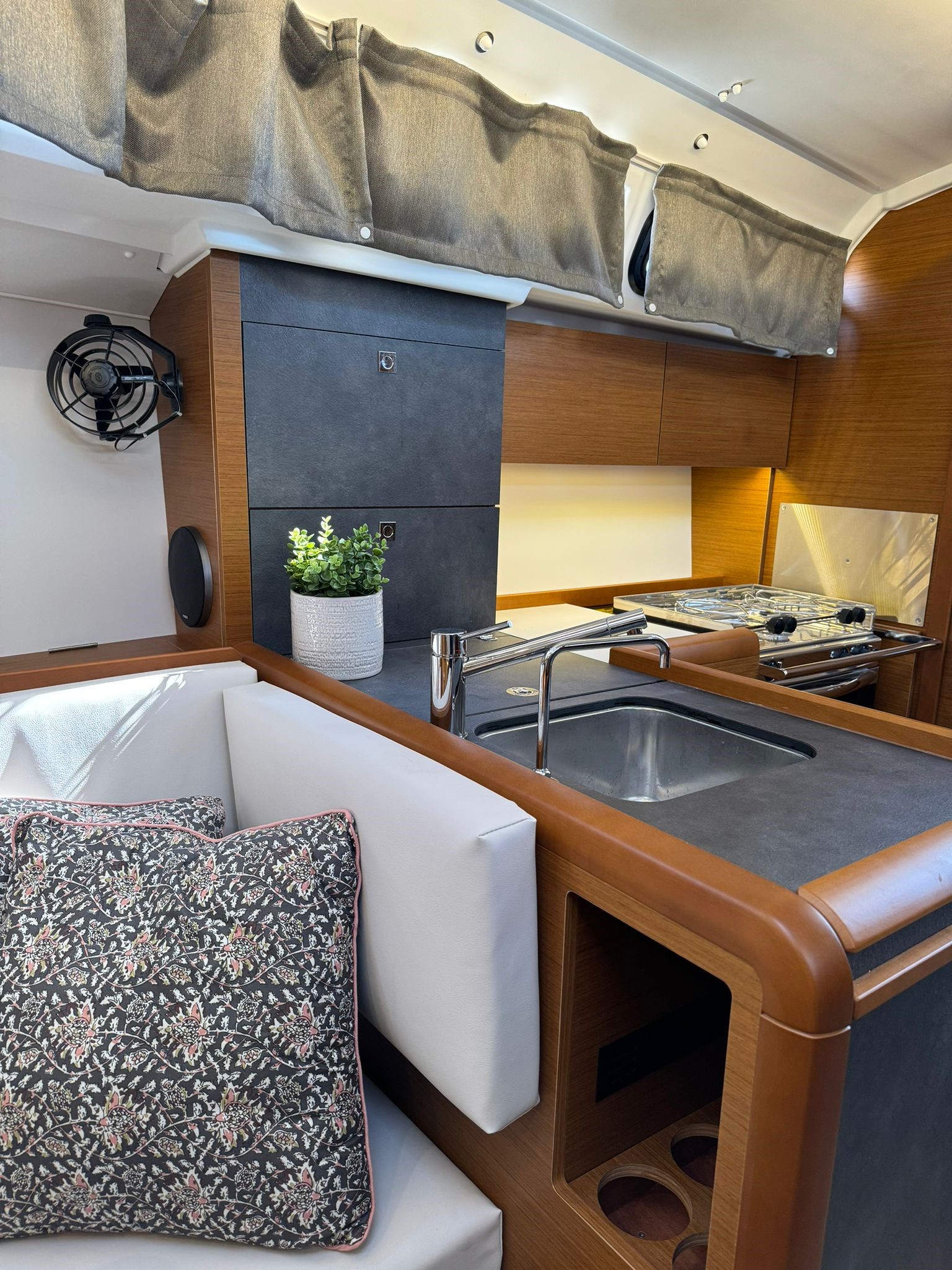 Sun Odyssey 349 - 3 cab. — photo 8