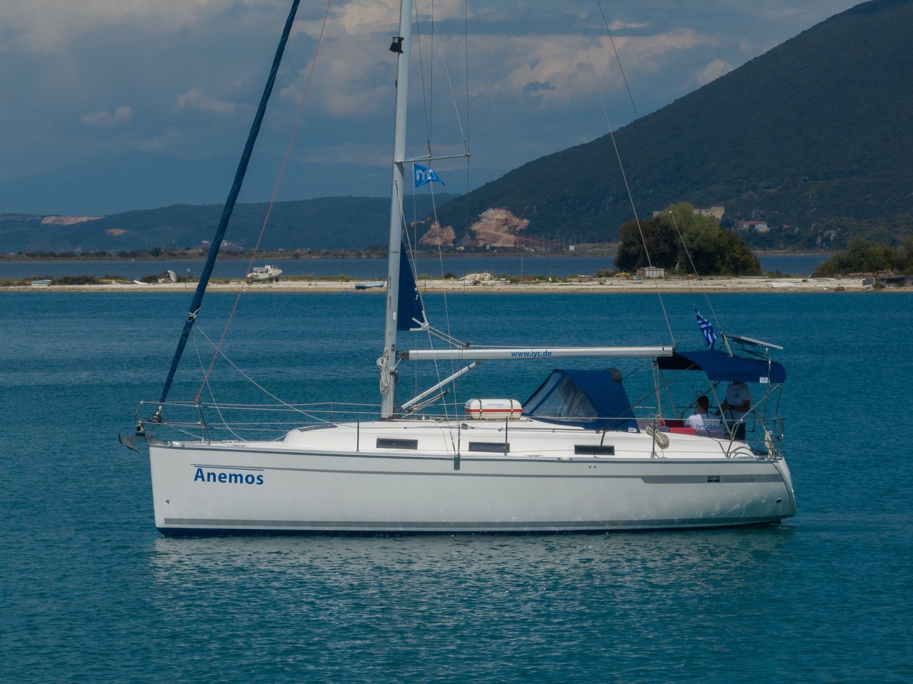 Bavaria Cruiser 32 — photo 6