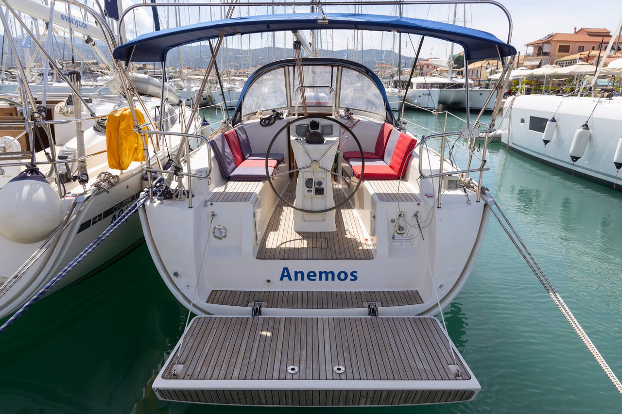 Bavaria Cruiser 32 — photo 7