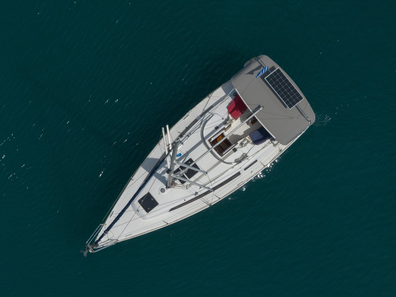 Bavaria Cruiser 33 — photo 7