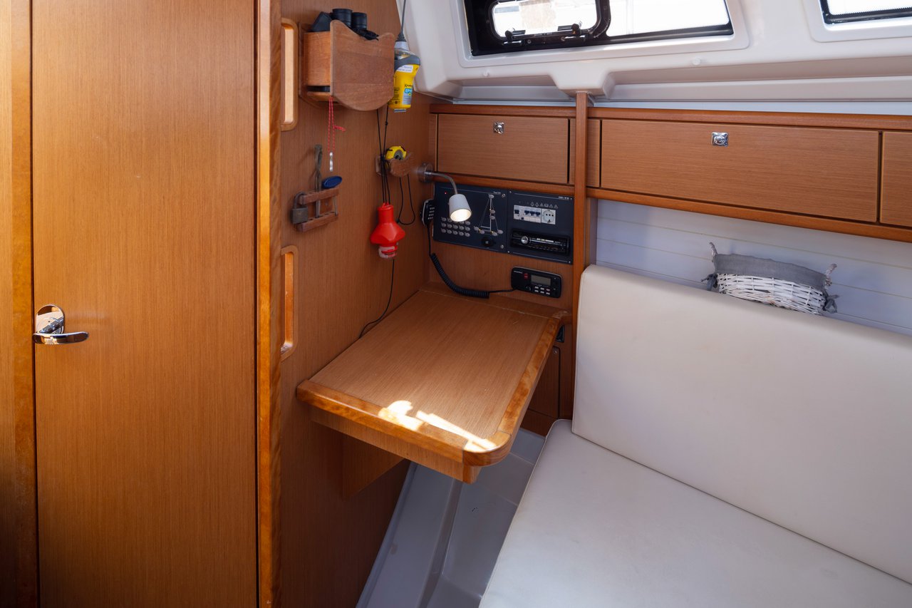 Bavaria Cruiser 33 — photo 12
