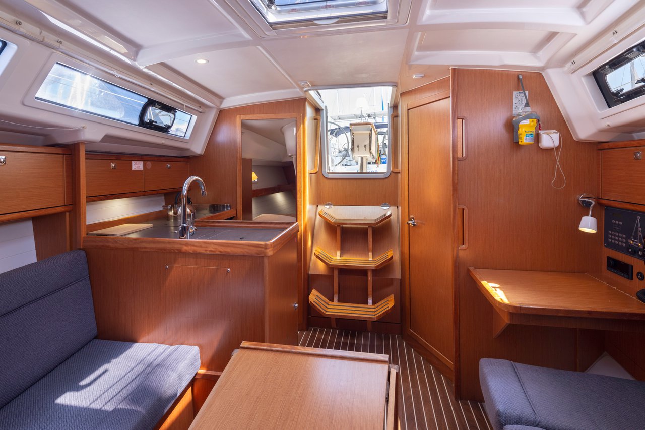 Bavaria Cruiser 34 - 2 cab. — photo 8