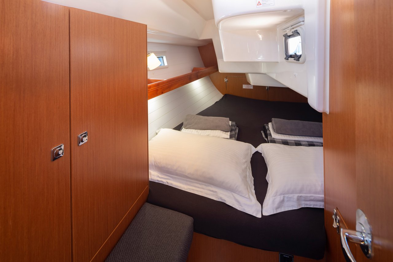 Bavaria Cruiser 34 - 2 cab. — photo 13