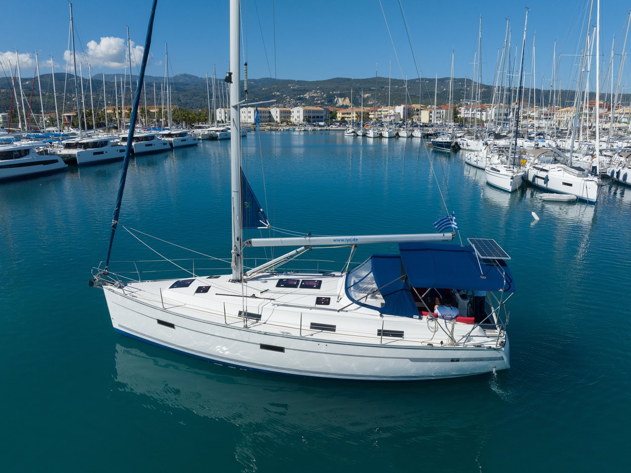 Bavaria Cruiser 36 — photo 15
