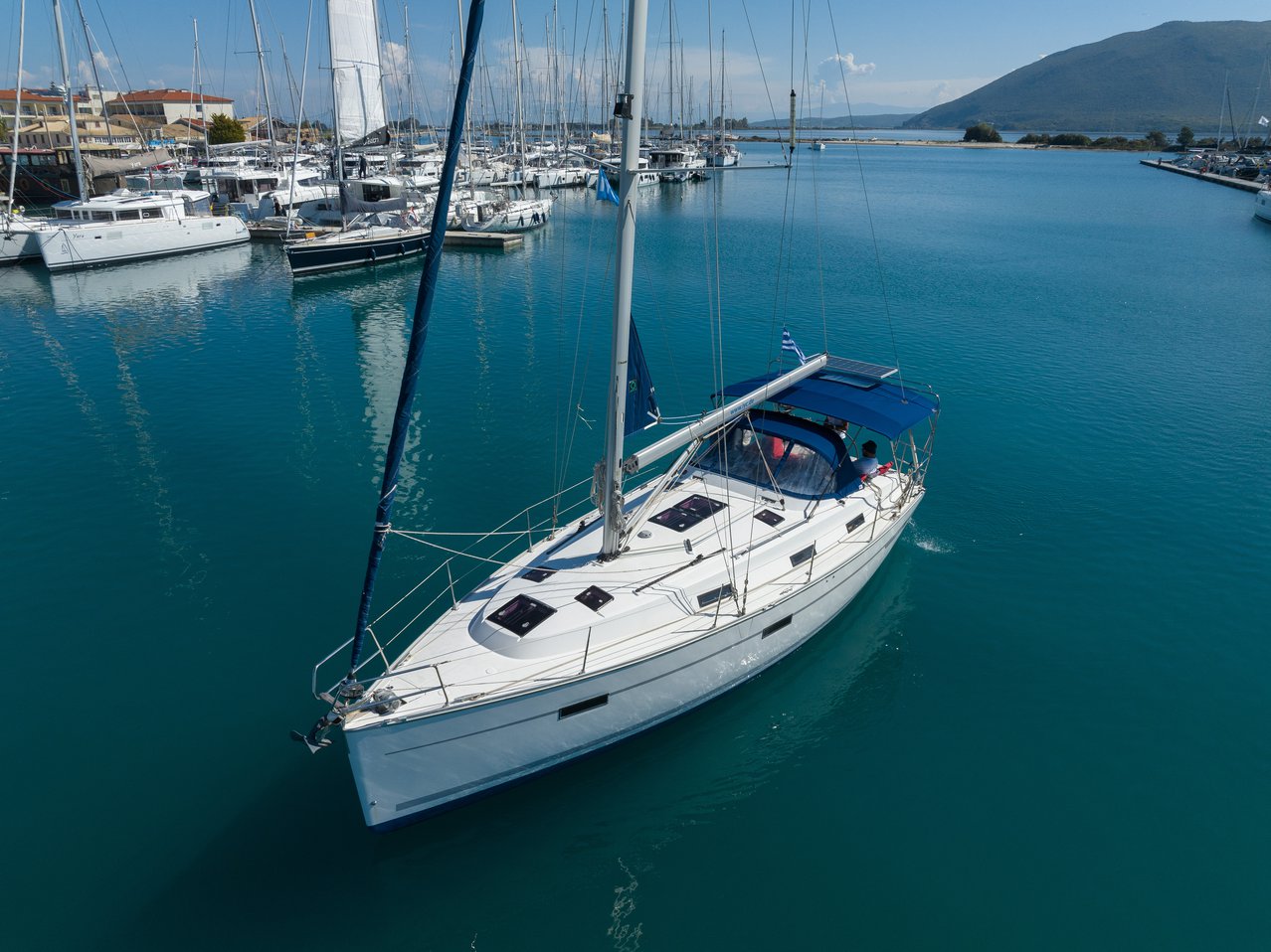 Bavaria Cruiser 36 — photo 16