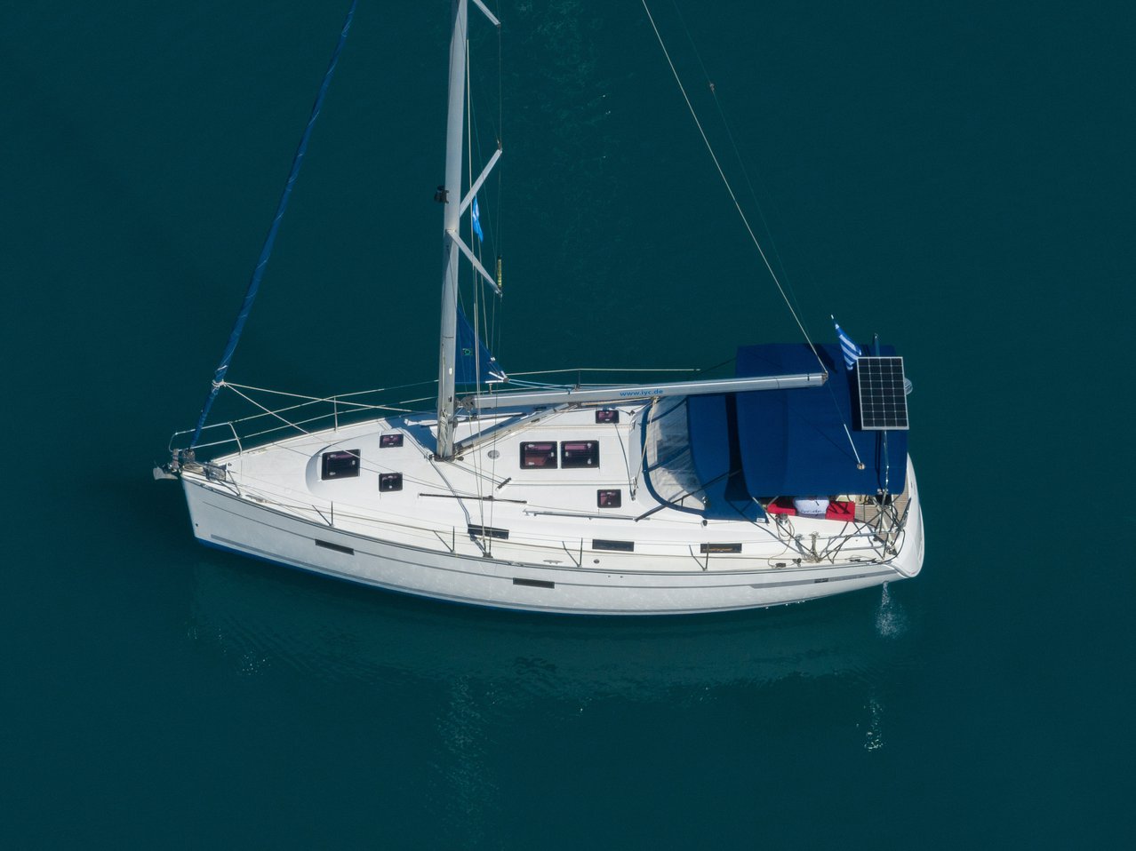 Bavaria Cruiser 36 — photo 17