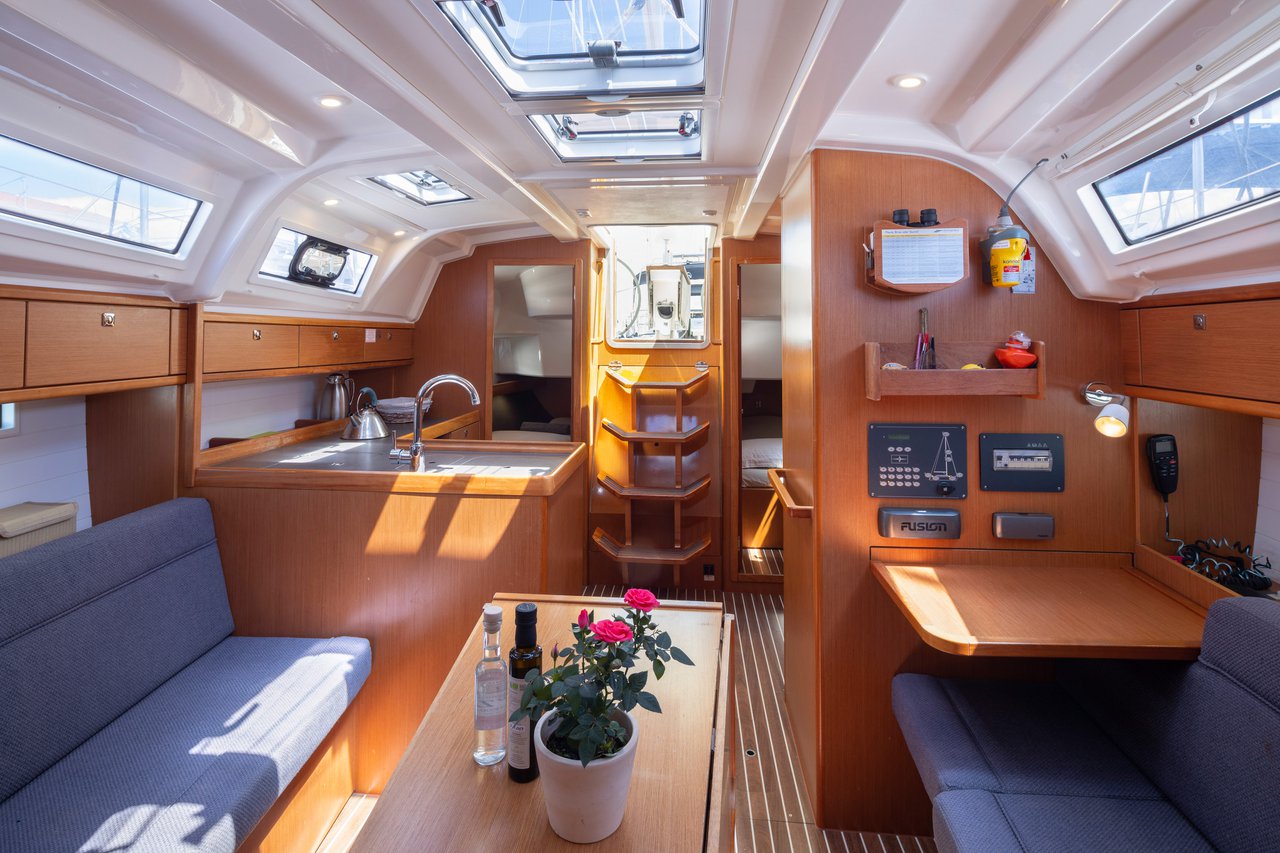 Bavaria Cruiser 37 - 3 cab. — photo 10