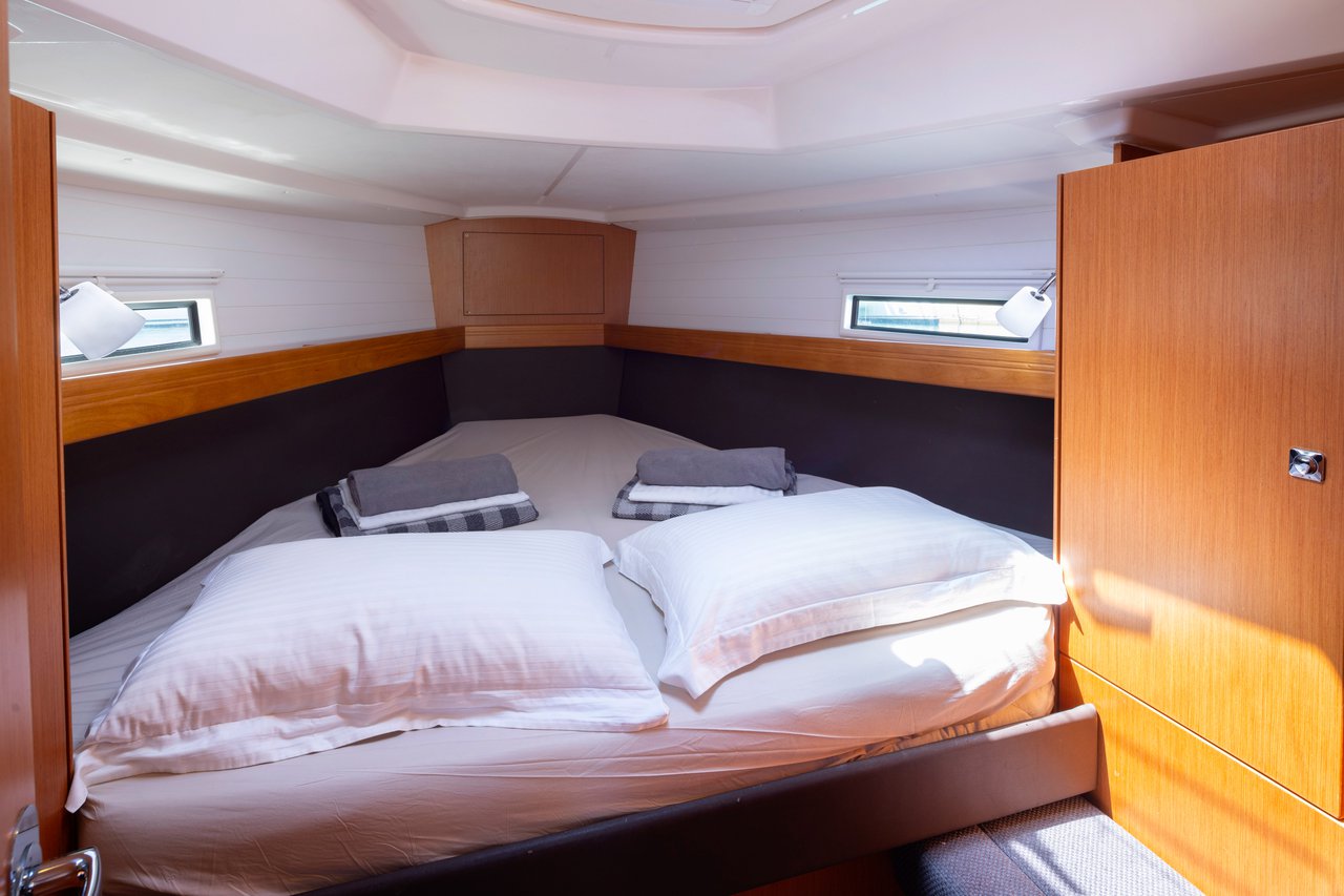 Bavaria Cruiser 37 - 3 cab. — photo 14