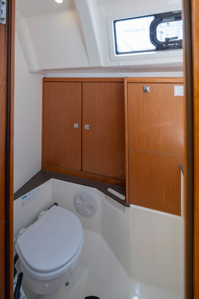 Bavaria Cruiser 37 - 3 cab. — photo 16